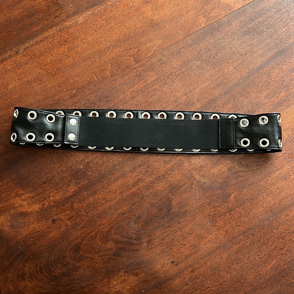 Belt Black Grommet with Elastic Belt Sz 14/16